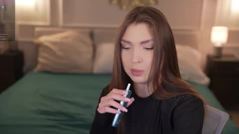 Diamonds Girls online show from March 3, 8:20 am