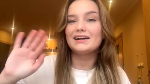 Snapshot of brigidbilton chatting on October 9, 11:14 am Amelia online show from October 9, 11:14 am