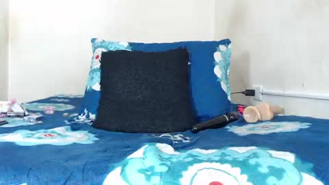 britanylee 01 online show from July 6, 4:29 am