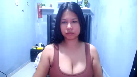 britanyx1 online show from July 15, 3:39 pm
