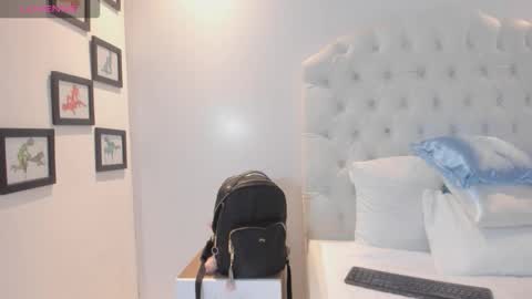 Brithany Rousee online show from December 2, 2:19 pm