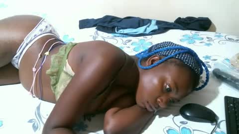 leccie online show from February 5, 7:33 am