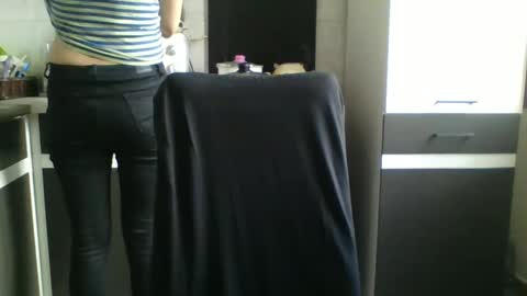 Snapshot of britneyamy chatting on February 3, 1:40 pm Britney online show from February 3, 1:40 pm