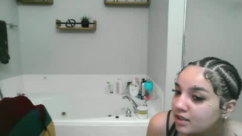 brittabshireee online show from July 11, 8:25 am