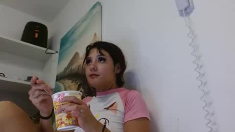 Snapshot of brittany_bubbles chatting on October 20, 12:13 am maru miaw Please help me to reach 100 thumbs up online show from October 20, 12:13 am