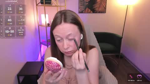 Lady Brooke online show from April 28, 8:57 pm