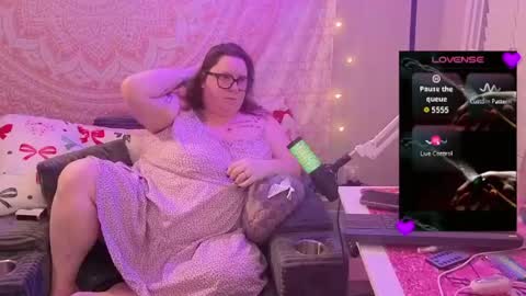 Madam Brooke online show from May 11, 1:40 am
