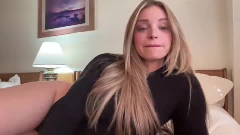 Snapshot of brookestacy chatting on December 11, 7:57 pm brooke stacy online show from December 11, 7:57 pm