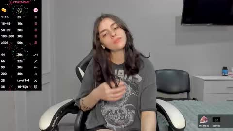 broosnica1 online show from October 28, 10:32 am