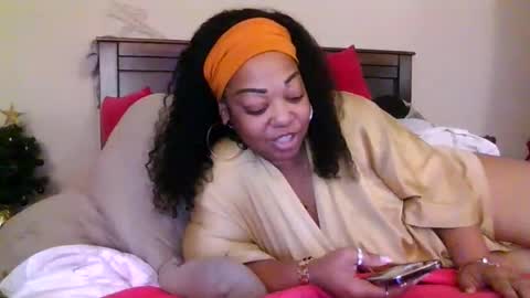 brownroundrenee online show from February 6, 4:32 pm