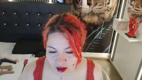 Bruja SCarlata online show from May 1, 1:09 am
