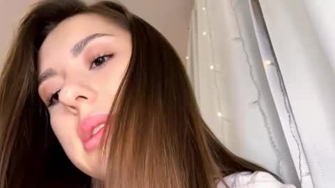Snapshot of brunalamarra chatting on October 14, 7:27 pm Lina online show from October 14, 7:27 pm