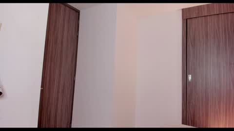     online show from December 2, 6:52 pm