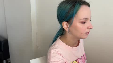 bubble_b00 online show from January 12, 3:39 am