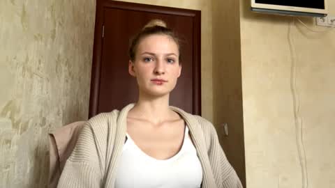 buenamorey online show from February 16, 9:09 am