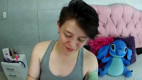 bug2025 online show from December 19, 2:05 am