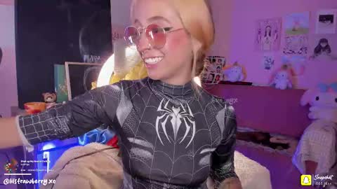 Snapshot of bun_nyx chatting on October 31, 3:08 am        online show from October 31, 3:08 am