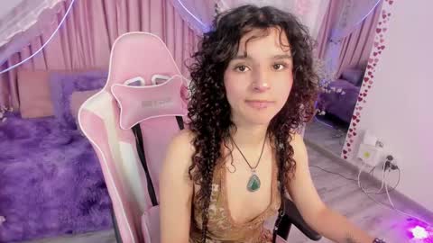 Snapshot of bunny_curly chatting on September 11, 1:55 pm Bunny online show from September 11, 1:55 pm