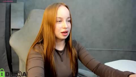 Snapshot of bunny_luvv chatting on October 6, 9:26 am Bunny online show from October 6, 9:26 am