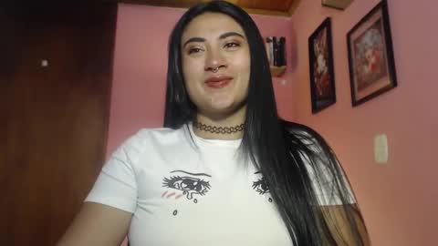 bunnyEmilyR0s33 online show from February 11, 6:22 pm