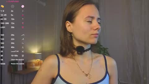 Lizy online show from July 20, 7:25 pm