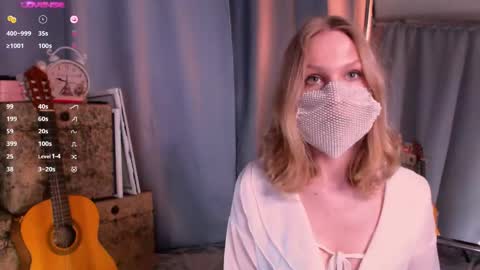 burning_g1rl online show from April 29, 5:30 pm