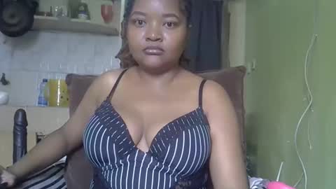 busty kenzi online show from May 2, 9:56 am