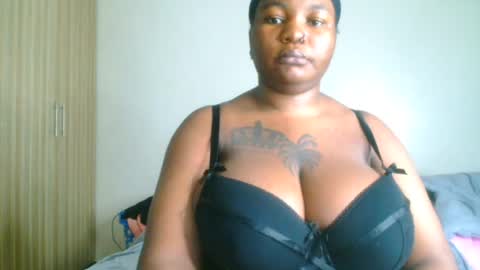 busty_mellons69 online show from June 24, 11:31 am