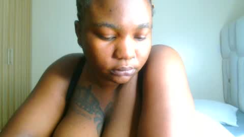 busty_mellons69 online show from July 22, 7:04 pm