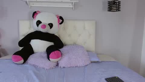Snapshot of caandy_1 chatting on October 7, 7:40 pm Candy online show from October 7, 7:40 pm