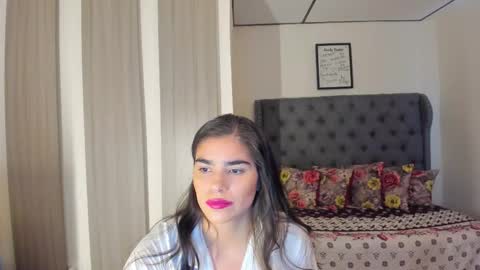 caitlingomez0 online show from November 26, 11:33 am