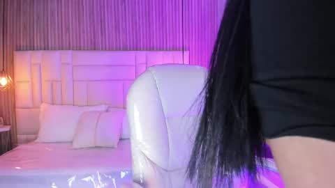 Caitlyn  online show from January 9, 11:58 am