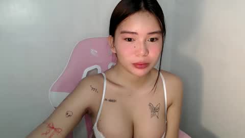 Rema online show from April 14, 8:42 pm