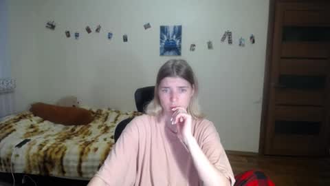 callmesweett online show from May 19, 9:55 pm