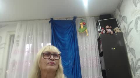 CamDiva1 online show from October 2, 2:38 am