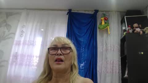 CamDiva1 online show from September 27, 12:01 pm