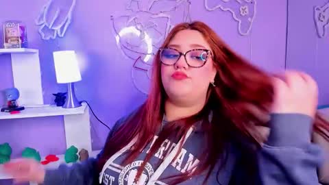 Camila Osorio online show from February 3, 7:29 pm