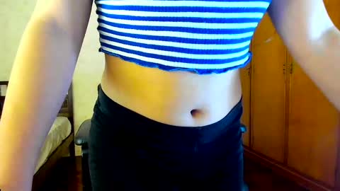 Snapshot of camila_berk chatting on February 13, 4:22 am Cami online show from February 13, 4:22 am