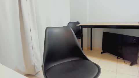 Snapshot of camila_berk chatting on October 23, 5:02 am Cami online show from October 23, 5:02 am