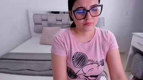 Camila buitrago online show from June 27, 1:39 am