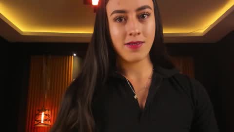 Snapshot of camila_martinez9 chatting on October 20, 11:46 am camila_martinez9 online show from October 20, 11:46 am