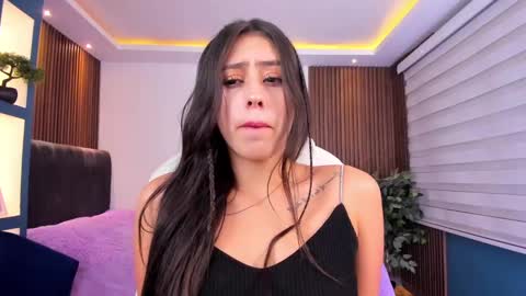 Snapshot of camila_martinez9 chatting on January 27, 12:48 pm camila_martinez9 online show from January 27, 12:48 pm