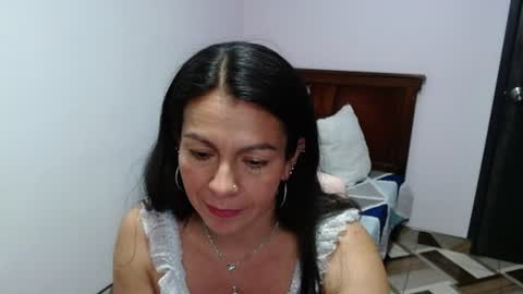 Camila Vargas online show from July 28, 7:39 pm