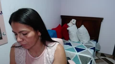 Camila Vargas online show from July 21, 8:20 pm