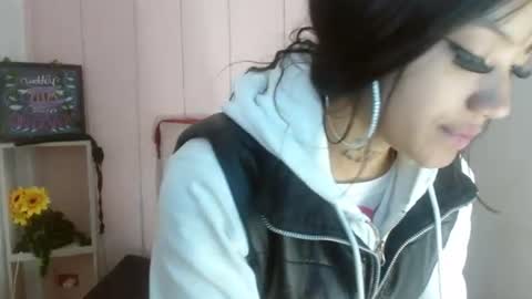 camila_williiamsres online show from June 22, 12:48 am