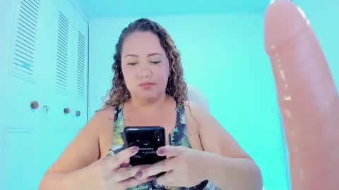 Snapshot of camilaa_foxxx chatting on January 24, 5:53 pm camilaa foxxx online show from January 24, 5:53 pm