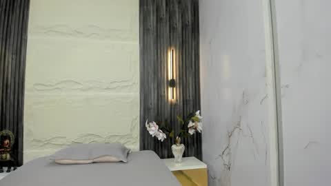 Camila  online show from October 28, 12:11 pm