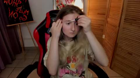 camilladreamer online show from August 1, 4:31 pm