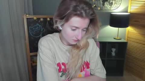 camilladreamer online show from June 6, 5:41 pm