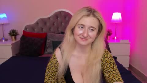 camilladreamer online show from October 10, 5:29 pm